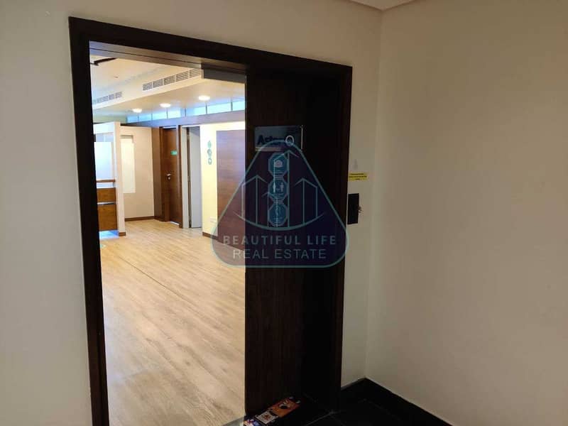 LAVISH OFFICE FLOOR FOR SALE IN BUSINESS BAY ASPECT TOWER