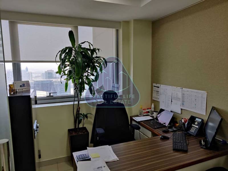 10 LAVISH OFFICE FLOOR FOR SALE IN BUSINESS BAY ASPECT TOWER