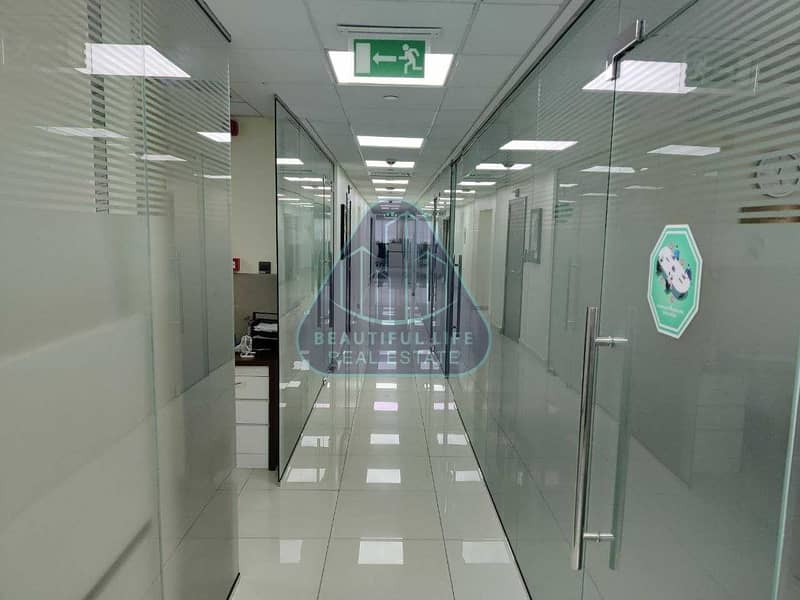 18 LAVISH OFFICE FLOOR FOR SALE IN BUSINESS BAY ASPECT TOWER