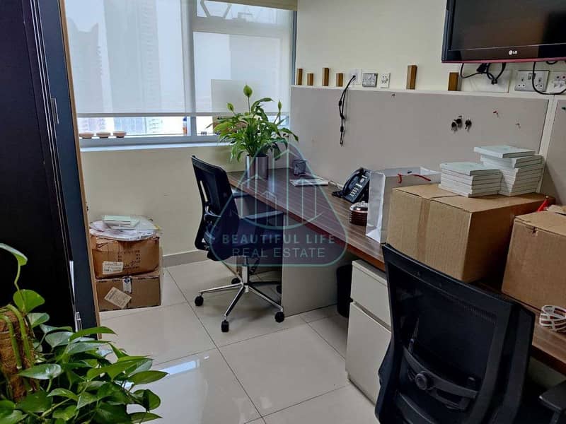 29 LAVISH OFFICE FLOOR FOR SALE IN BUSINESS BAY ASPECT TOWER