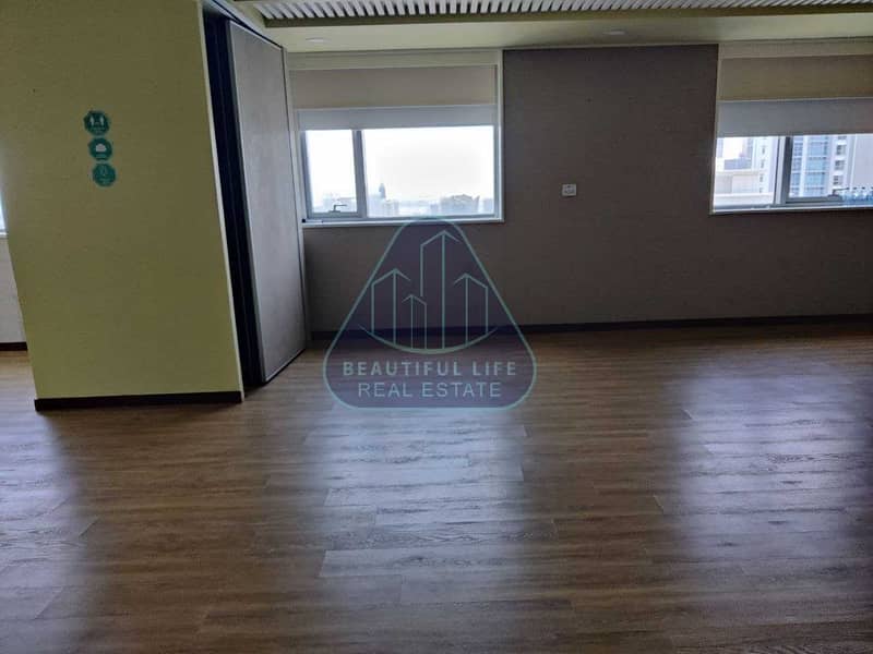 31 LAVISH OFFICE FLOOR FOR SALE IN BUSINESS BAY ASPECT TOWER