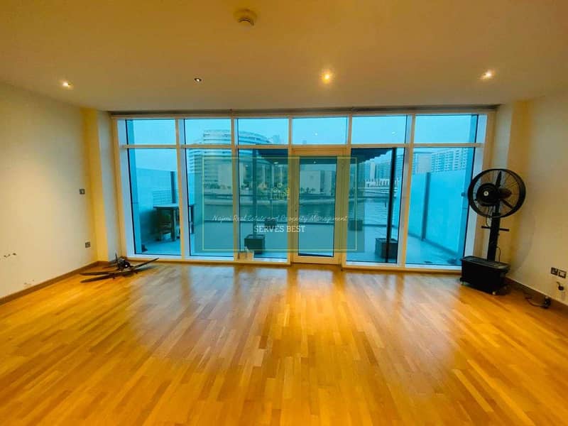 9 Sea View! 2 Bed duplex with appliances