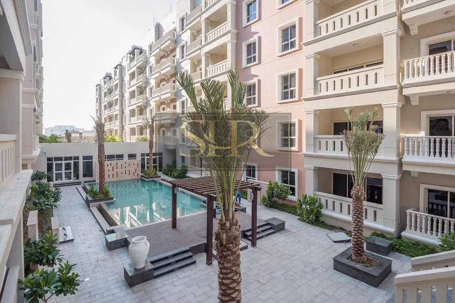 12 Stunning 1 Bed | Pristine Condition | Pool View