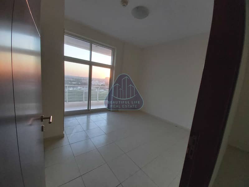 3 Golf Course View  Spacious One Bedroom With Balcony