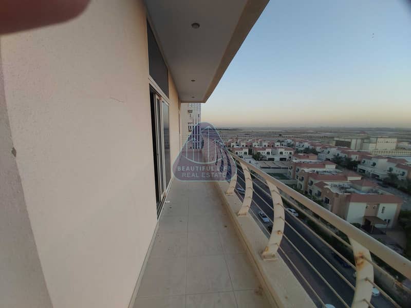 9 Golf Course View  Spacious One Bedroom With Balcony