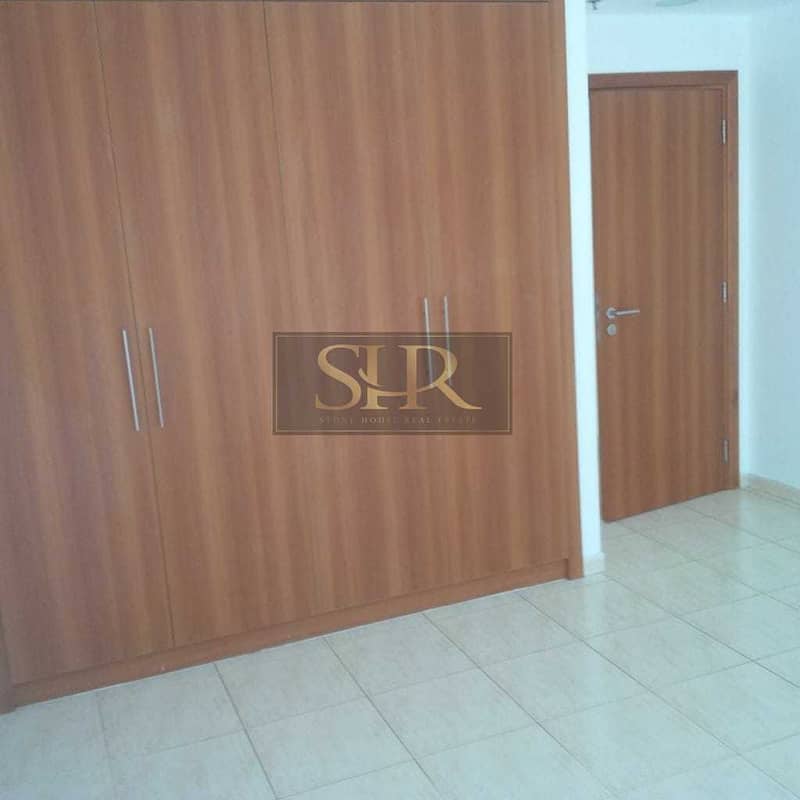 4 Spacious 1 Bedroom apartment with Balcony for Rent