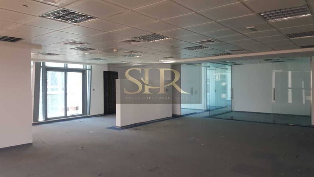 Fitted Office With Partitions Near Metro For Rent