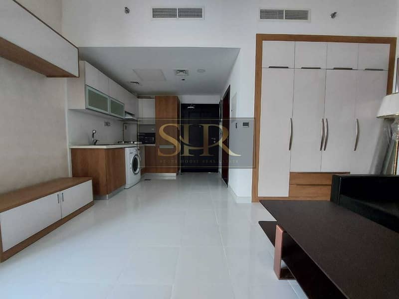 12 Brand New Fully Furnished 2 Bed Apt IN Glamz