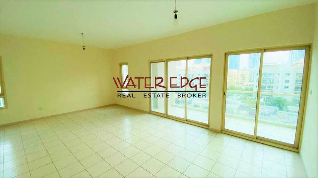 4 Pool View | Spacious 2BR + Study in Greens