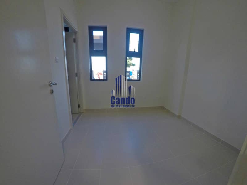 5 Type THM / 3 Bedroom With Maid's Room / Vacant