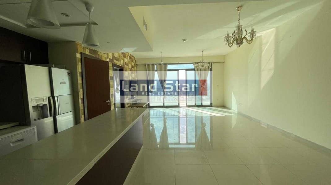 3 WELL MAINTAINED | HUGE 3 BHK | AVAIL NOW