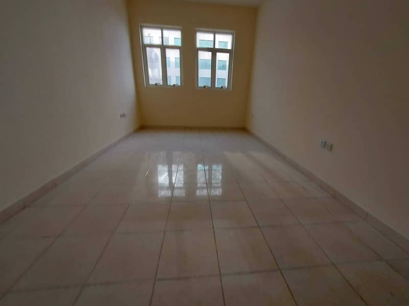 Fantastic 3 Bedroom Hall Aprt in Mussafah Shabiya