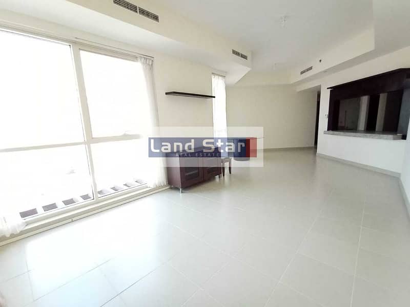 5 LAKE AND COMMUNITY  VIEW | WELL MAINTAINED  2BHK |Ready to Move