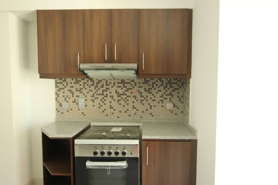 4 large 1 bedroom with balcony for rent in Jam Marina