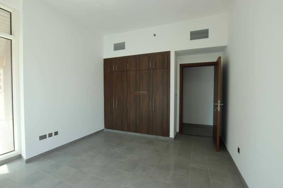 11 large 1 bedroom with balcony for rent in Jam Marina