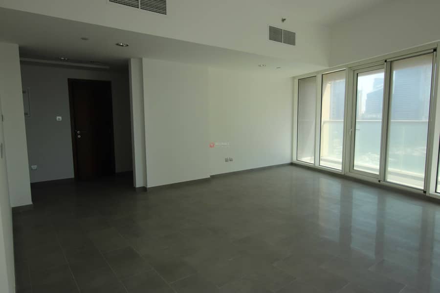 12 large 1 bedroom with balcony for rent in Jam Marina
