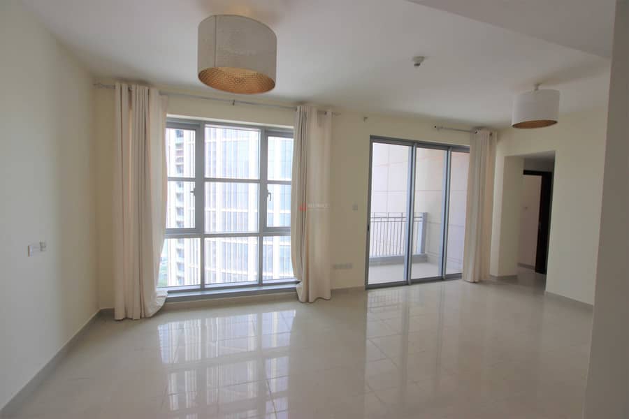 Luxury Apartment | Partial Burj  Khalifa View | Bright Apartment