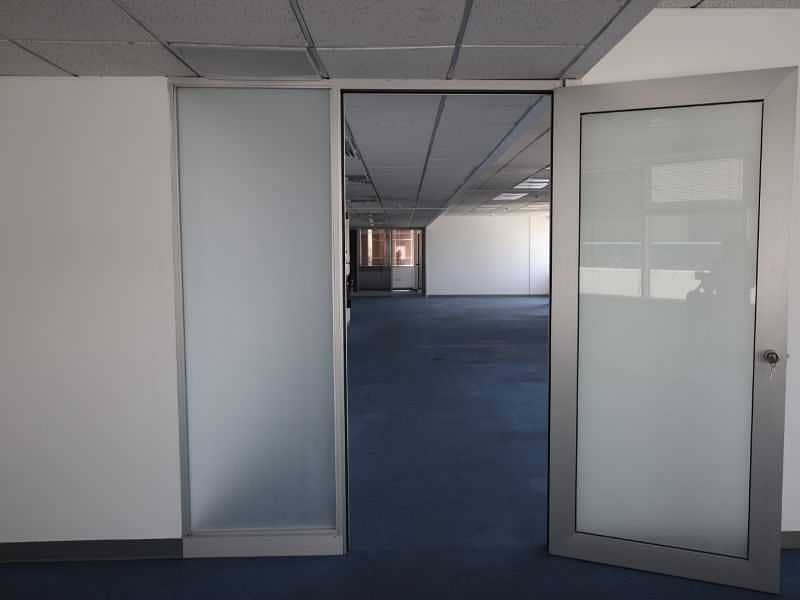 Large size Fitted Office !! No commision ! Chiller free Large size Fitted Office !! No commision ! Chiller free