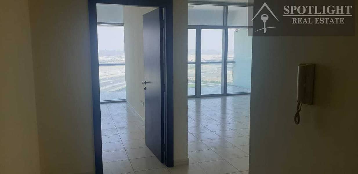 28 Spacious | Fascinating 1 Bedroom | for rent | Business Bay