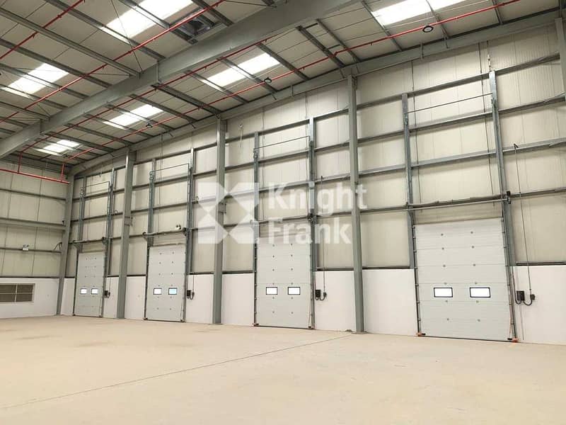 9 High quality office | 650 KW Power | Column less