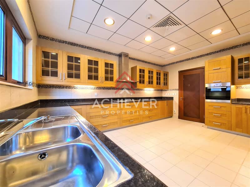 14 Golf View | Swimming Pool | Vacant On Transfer