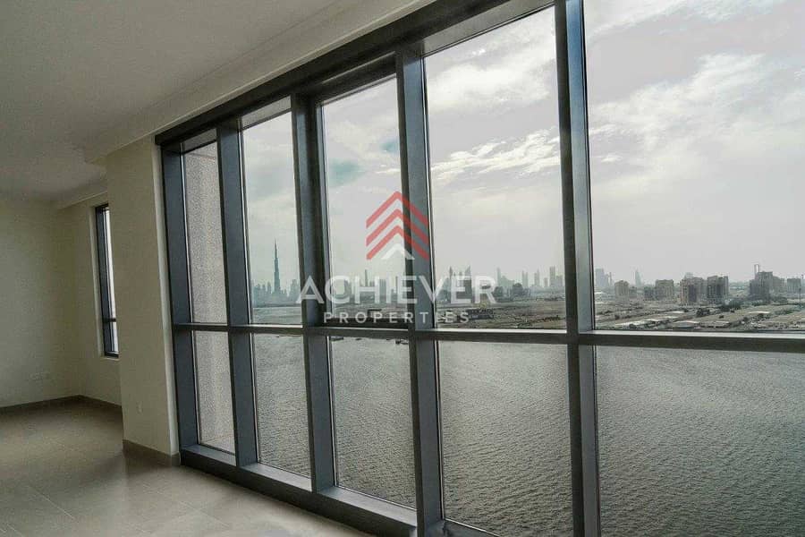 Burj & Creek View | Waterfront |Spacious Apartment