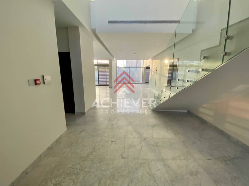 Stunning 5 Bed + Maid | Contemporary Villa Stunning 5 Bed + Maid | Contemporary Villa