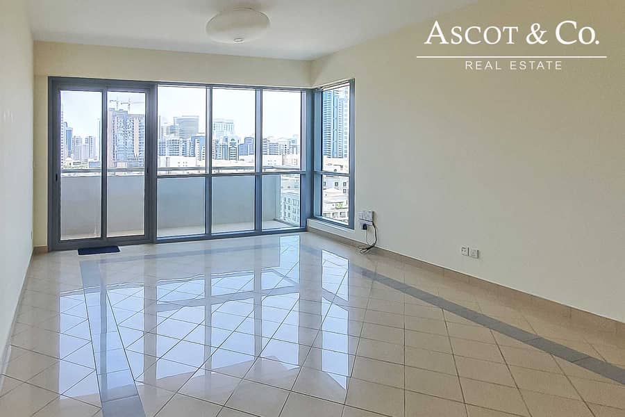 Exclusive| Lake View | 1 Bed | Available