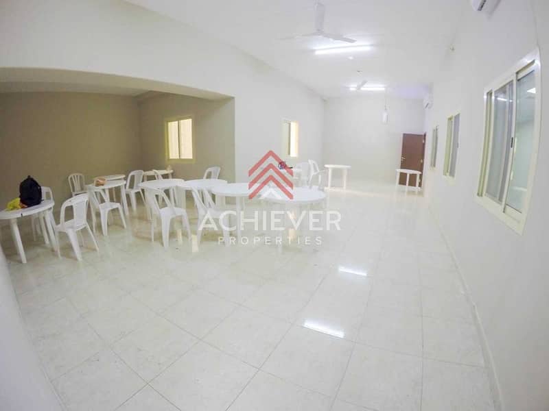 6 AED 1600/Year | Hot Deal | 6 Person Room
