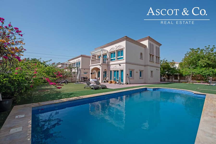 Rare 3 Bed |  Private Pool  | Large Plot
