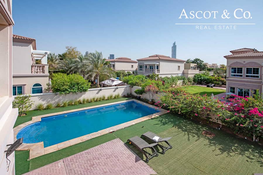 6 Rare 3 Bed |  Private Pool  | Large Plot
