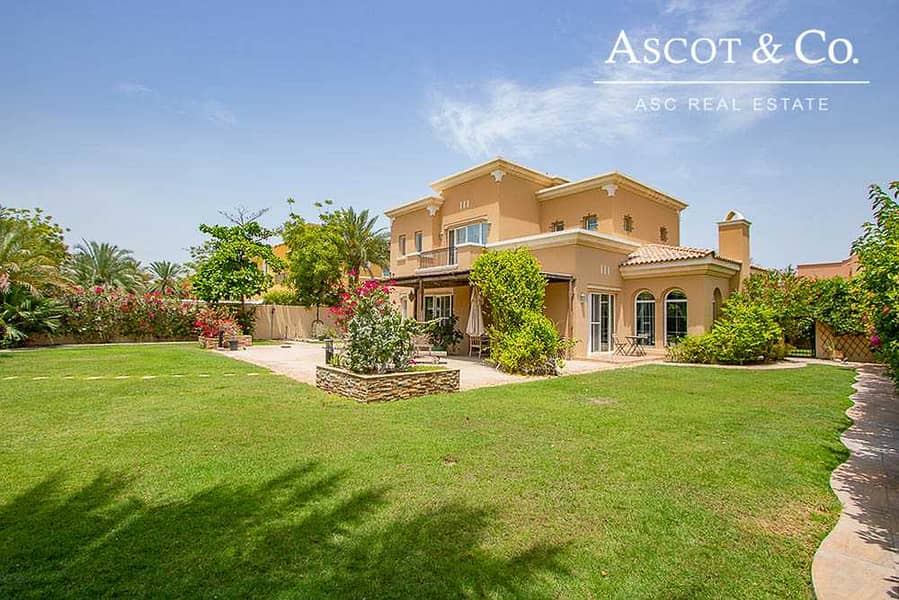 4 Bed Independent Villa In La Coleccion1