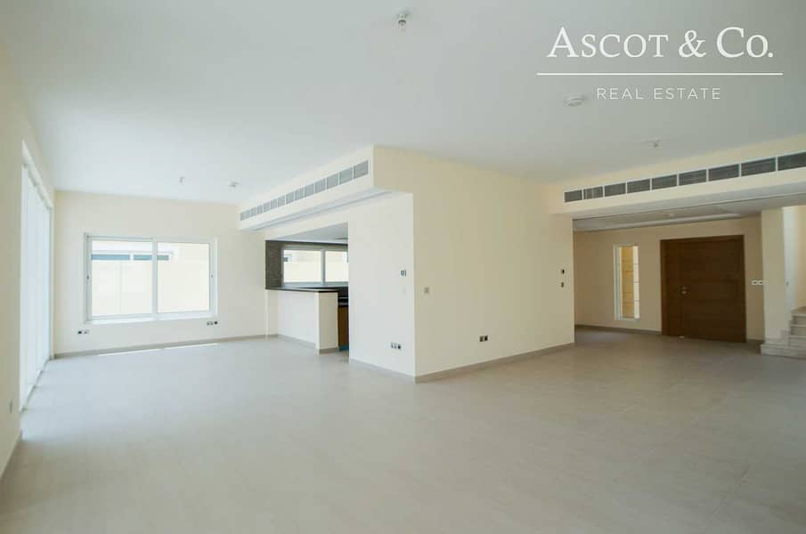 4 Close To The Souk | 4 Beds | Open Layout