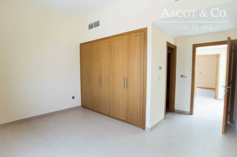 6 Close To The Souk | 4 Beds | Open Layout