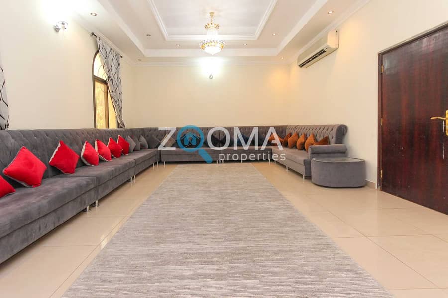 3 Great location / Big Villa in Al Barsha 2