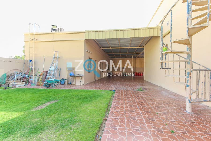 12 Great location / Big Villa in Al Barsha 2