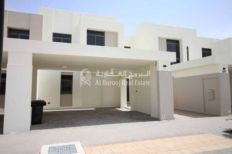 8 Brand New 3 Bedroom Near Pool and Park