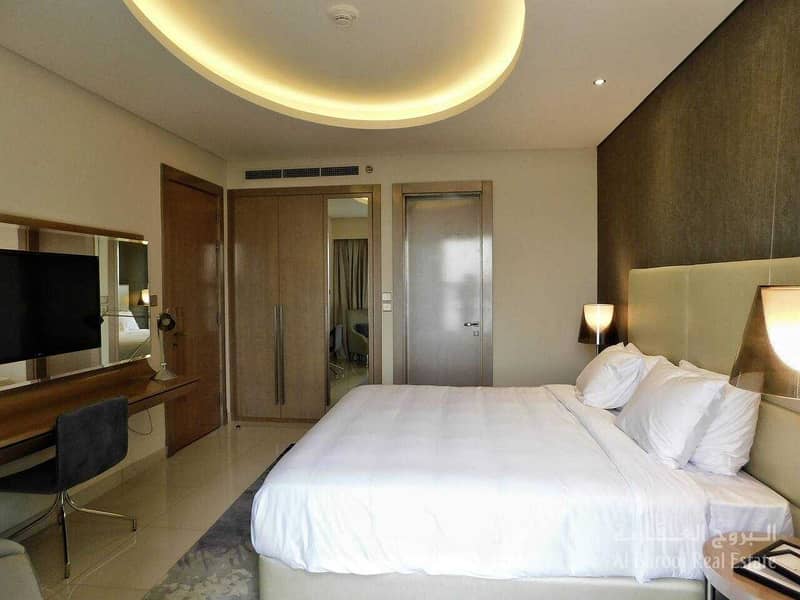 15 1 Bedroom| Fully Furnished| Paramount Tower| Burj View