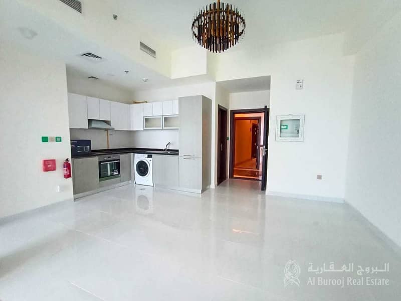 6 Exclusive | 1 Bedroom Fully Furnished | Pool View