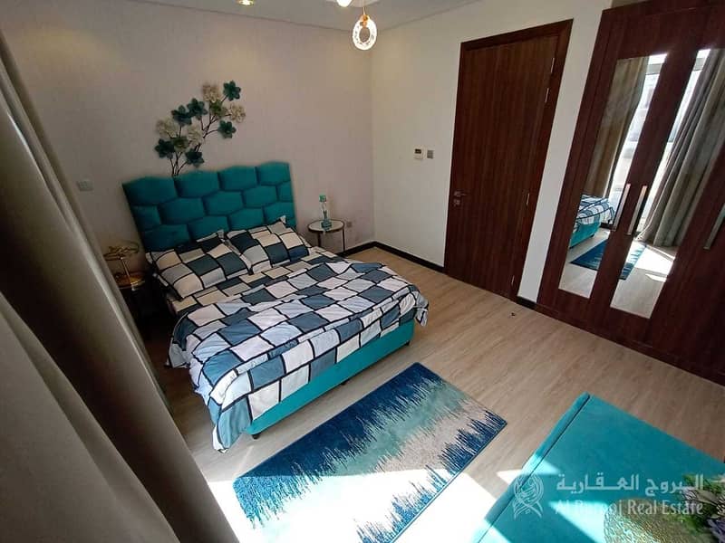 36 EXCLUSIVE LUXURY FURNISHED 3 BED + MAID TOWNHOUSE