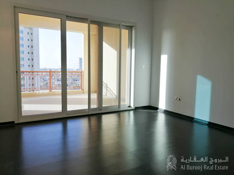 5 Sea View|2-Bedroom apartment for Sale  in Marina Residence 6.
