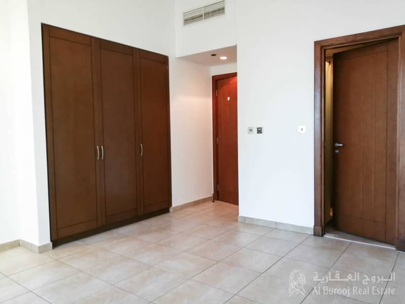 6 Sea View|2-Bedroom apartment for Sale  in Marina Residence 6.