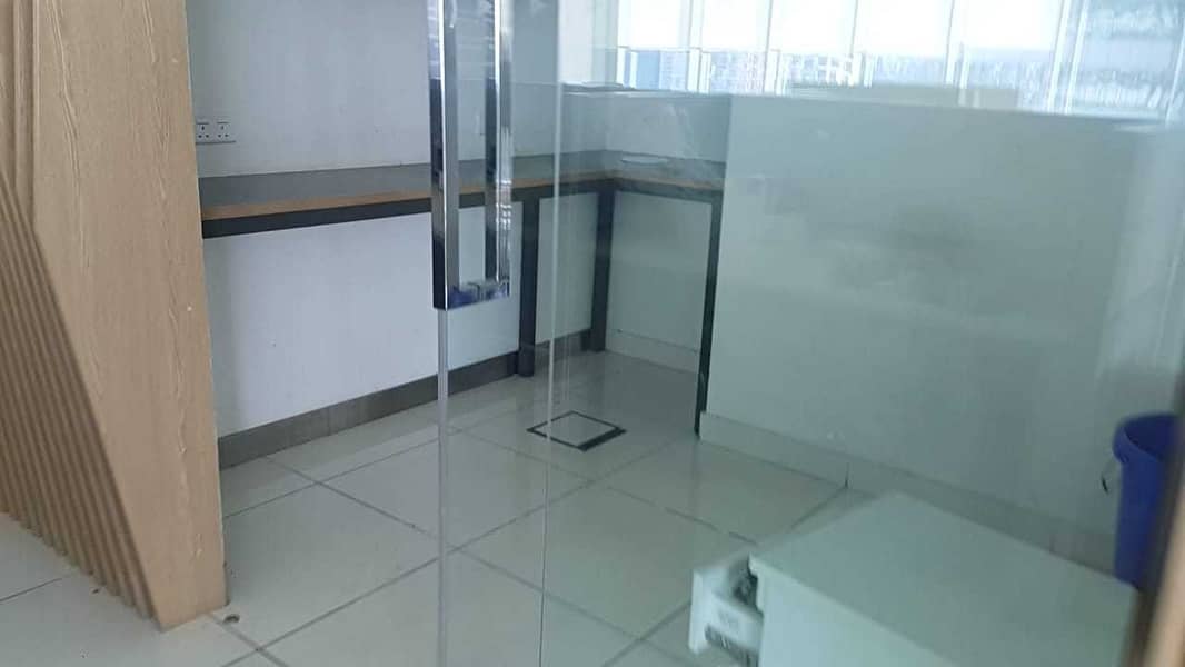 4 Fully Fitted Office |Glass Partitioned| Lake View