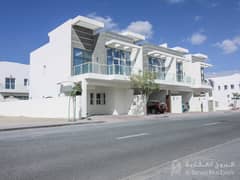 Modern Design 3-Bedroom Townhouse in JVT for Sale