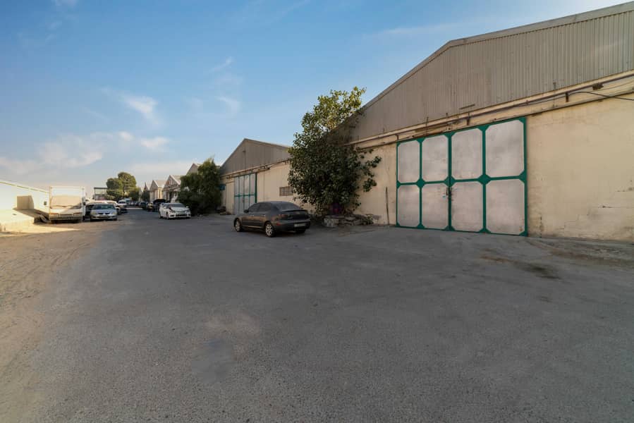 Spacious Warehouse|Direct From Landlord|Um ramool Spacious Warehouse|Direct From Landlord|Um ramool