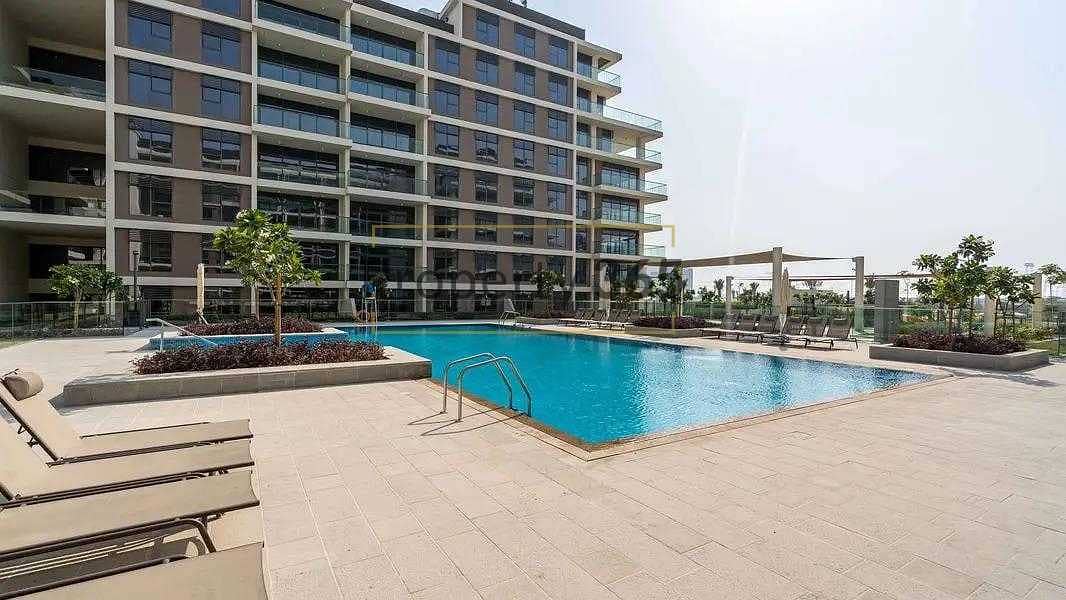 2 Stunning pool view / 3 bed + maid / Mulberry