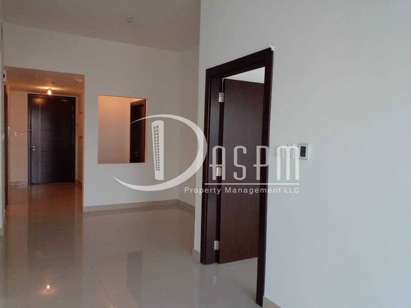 3 Great Deal | Large Layout | Modern Apartment with Balcony