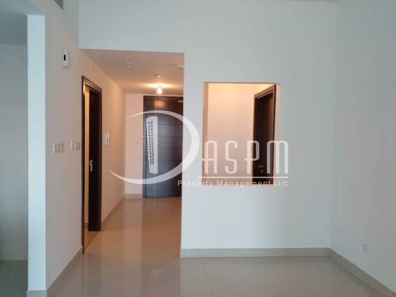 4 Great Deal | Large Layout | Modern Apartment with Balcony