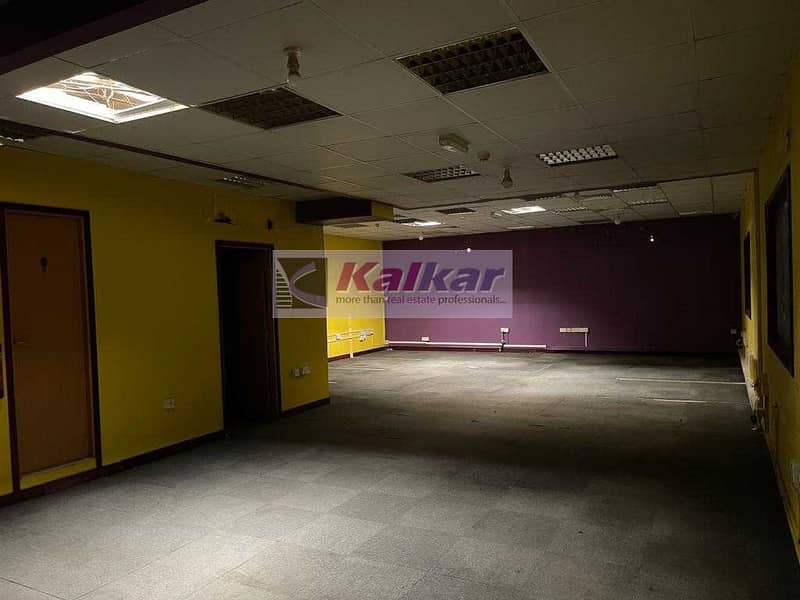 8 !! COMMERCIAL WAREHOUSE WITH GOOD OFFICE IN ALQUOZ !!