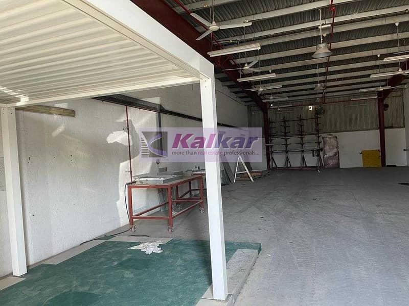 3 !! 1400 KW POWER WAREHOUSE IN ALQUOZ FOR RENT AED: 500K !!